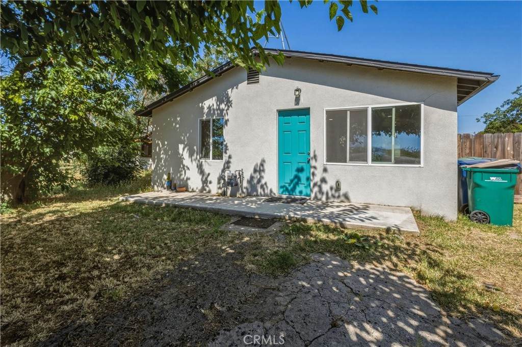 394 West - Photo 1