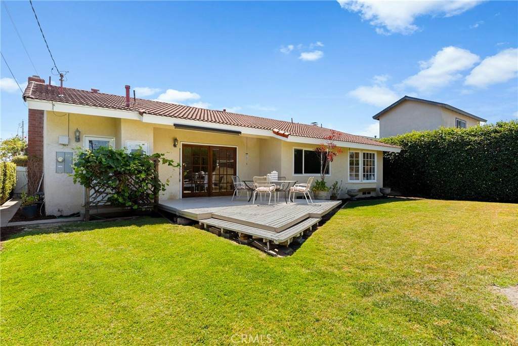 5642 Meinhardt - Photo 1