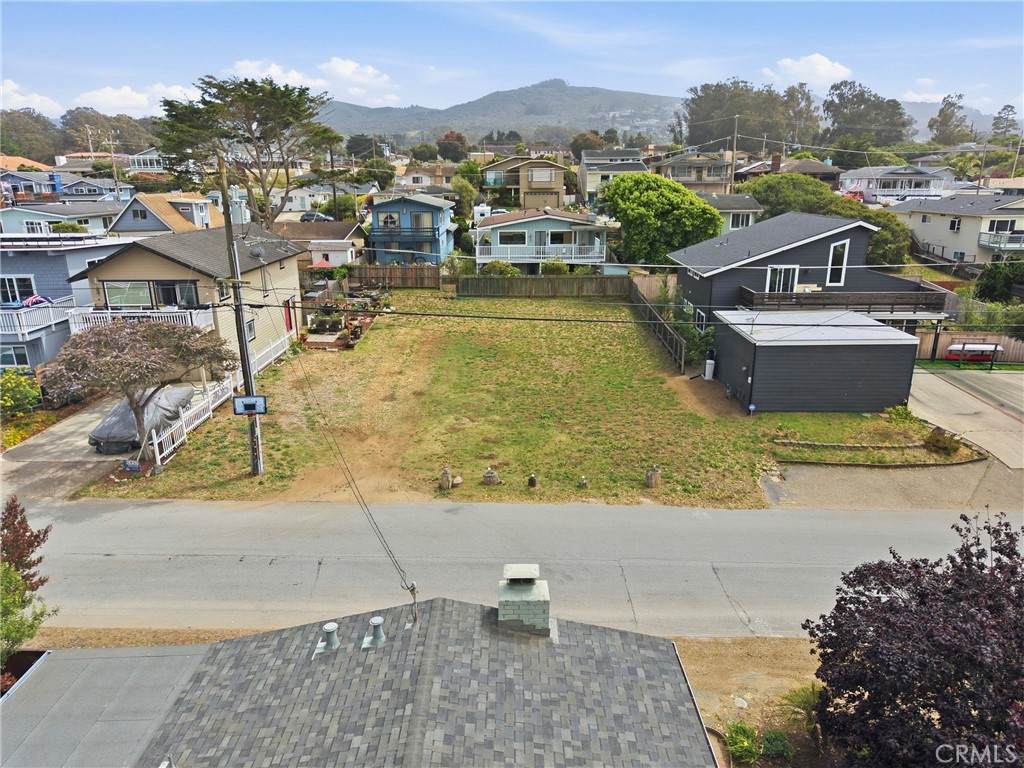487 Henrietta Avenue - Photo 1