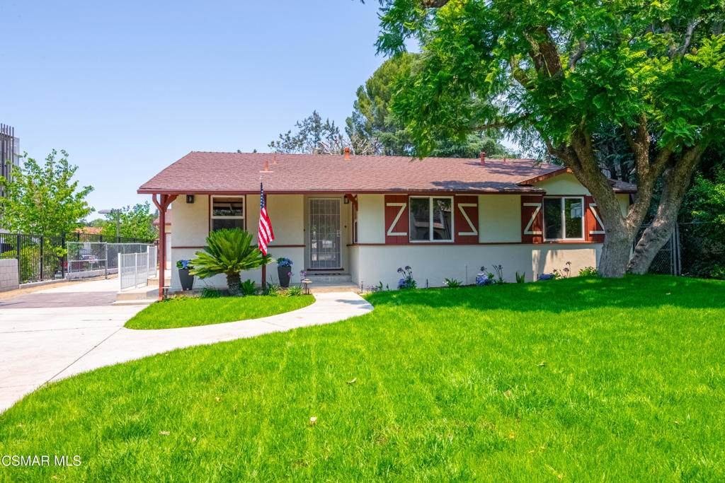 1835 Los Feliz Drive - Photo 1
