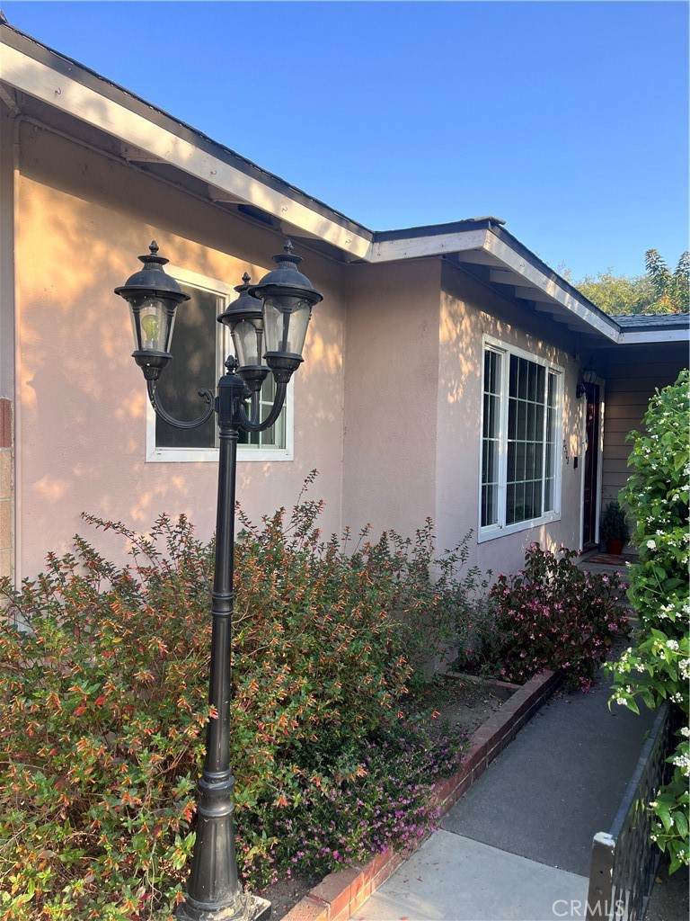 2508 Wesleygrove Avenue - Photo 1