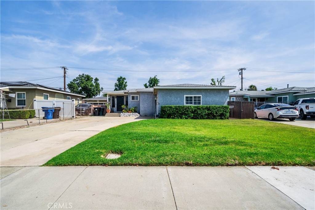 741 Granada Court - Photo 1