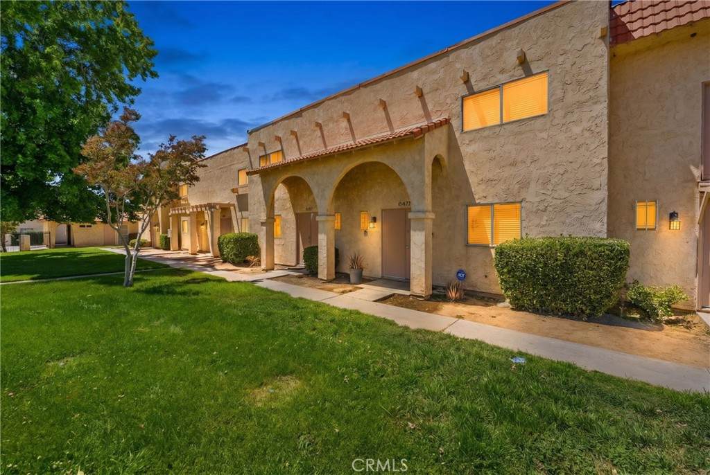 43629 Stanridge Avenue - Photo 1