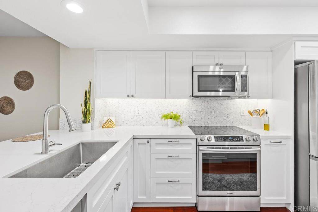 853 America Way - Photo 1