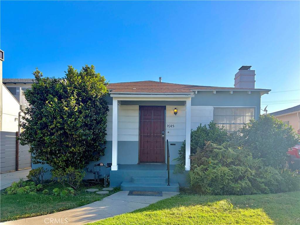 1745 Wellesley Avenue - Photo 1