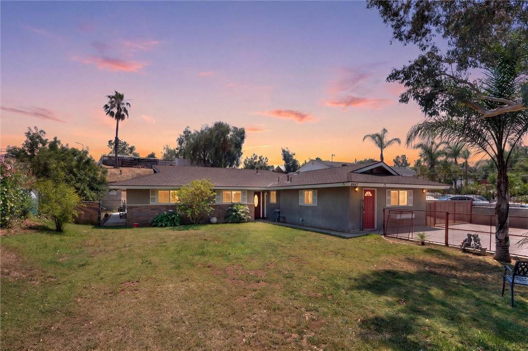 9542 52nd - Photo 1