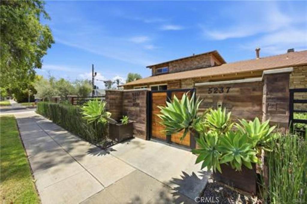https://bt-photos.global.ssl.fastly.net/socal/orig_boomver_2_435458381-2.jpg