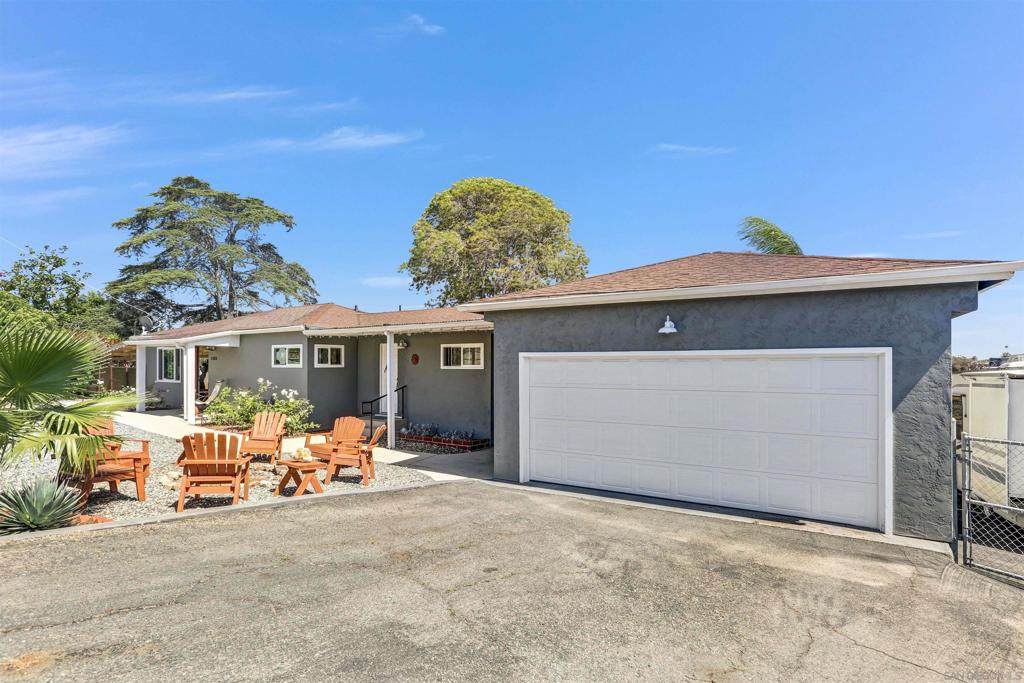 1305 Bakersfield - Photo 1