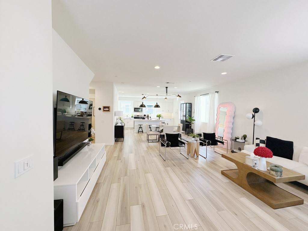 254 Standard Avenue - Photo 1