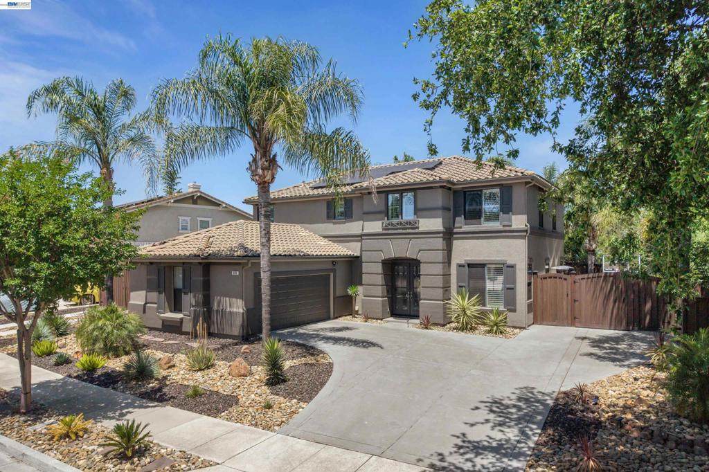 609 Coconut Ct - Photo 1