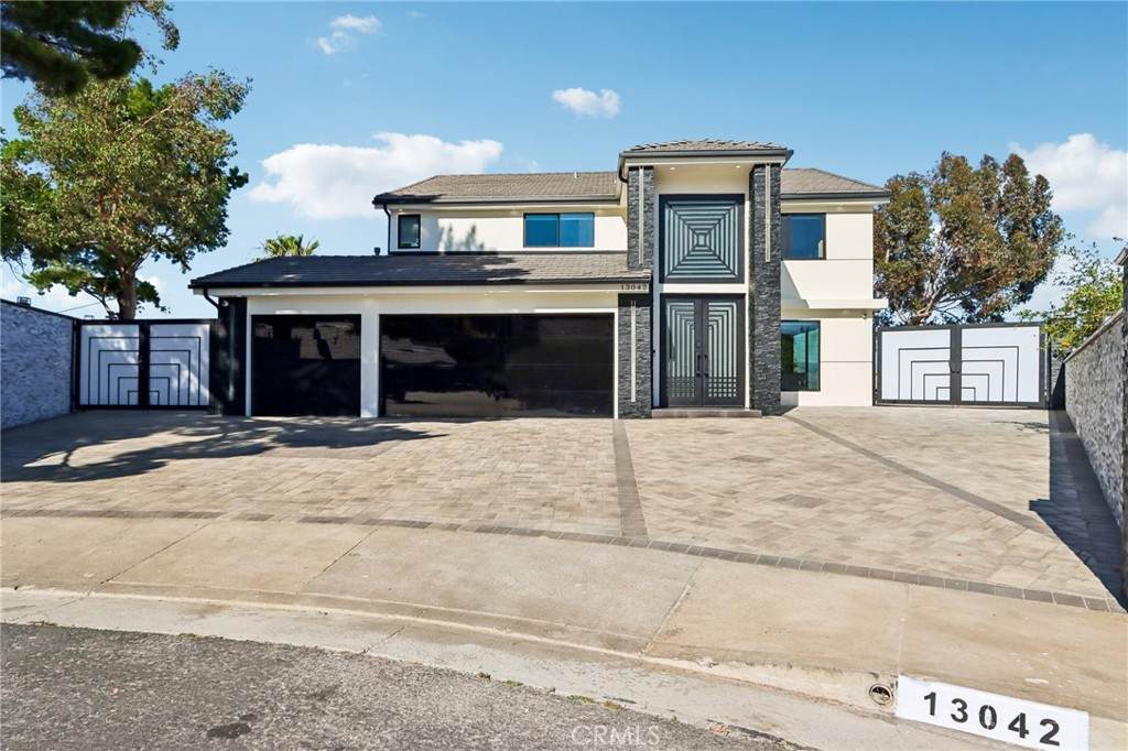 13042 Jolette Avenue - Photo 1