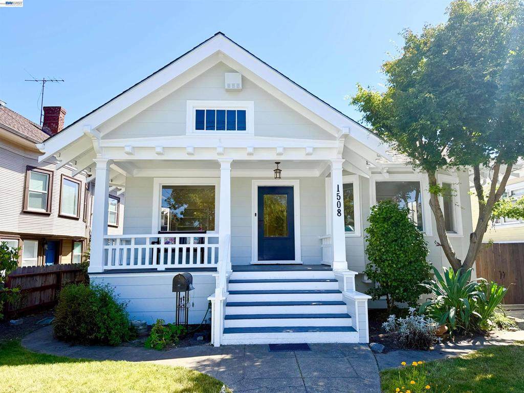 1508 Pacific Ave - Photo 1