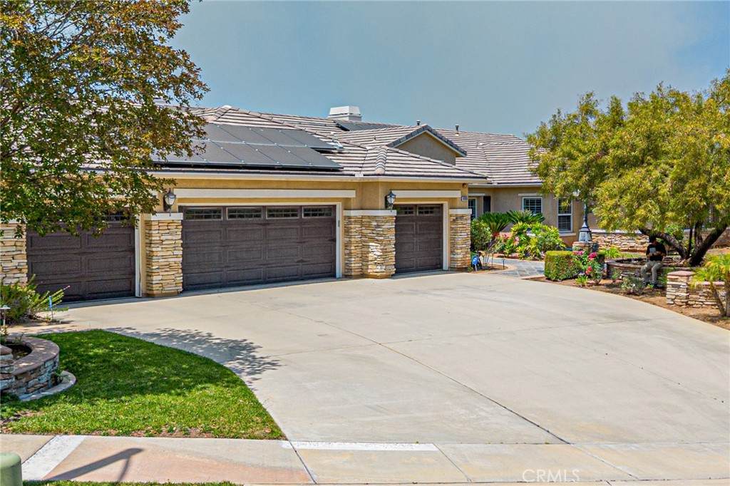 4088 Shady Ridge Circle - Photo 1