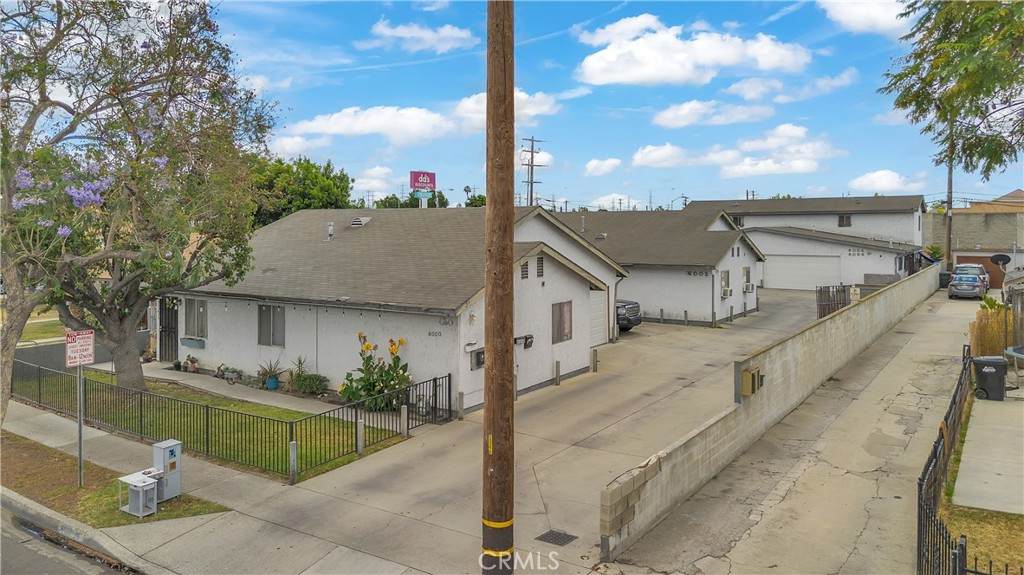 6000 Ludell - Photo 1