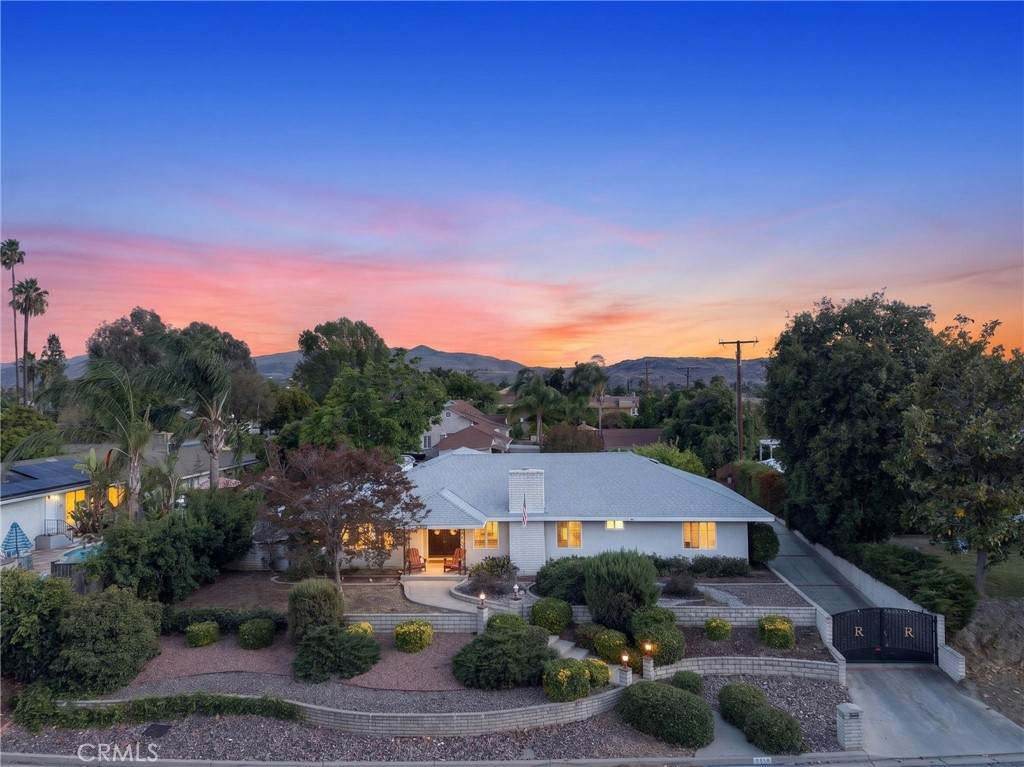 2859 Vista Way - Photo 1