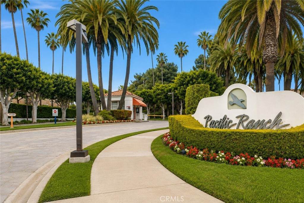 7402 Yellowtail Drive #204 Drive - Photo 1