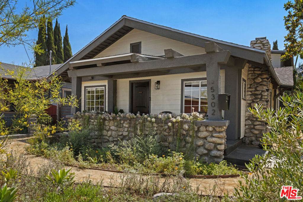 5302 Irvington Place - Photo 1
