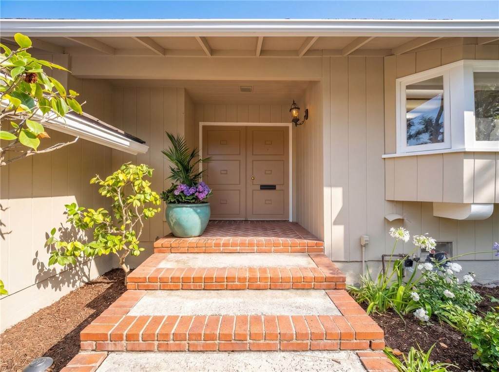 https://bt-photos.global.ssl.fastly.net/socal/orig_boomver_2_438828726-2.jpg