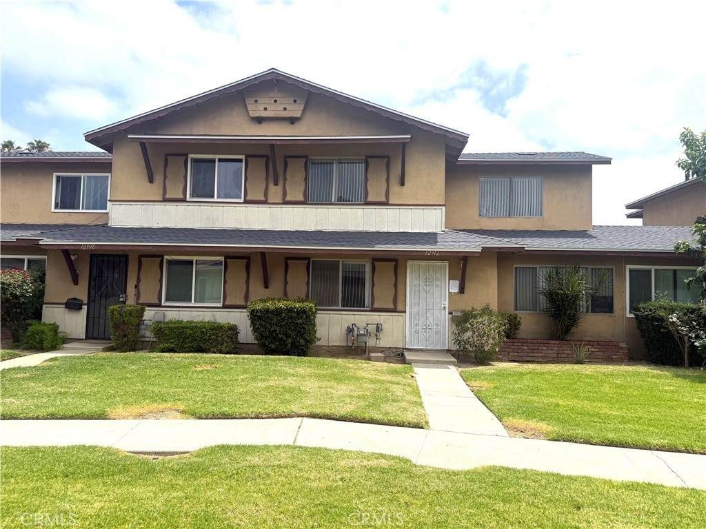 12912 Indian Lane - Photo 1