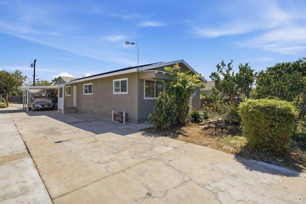 223 Zenith Street - Photo 1