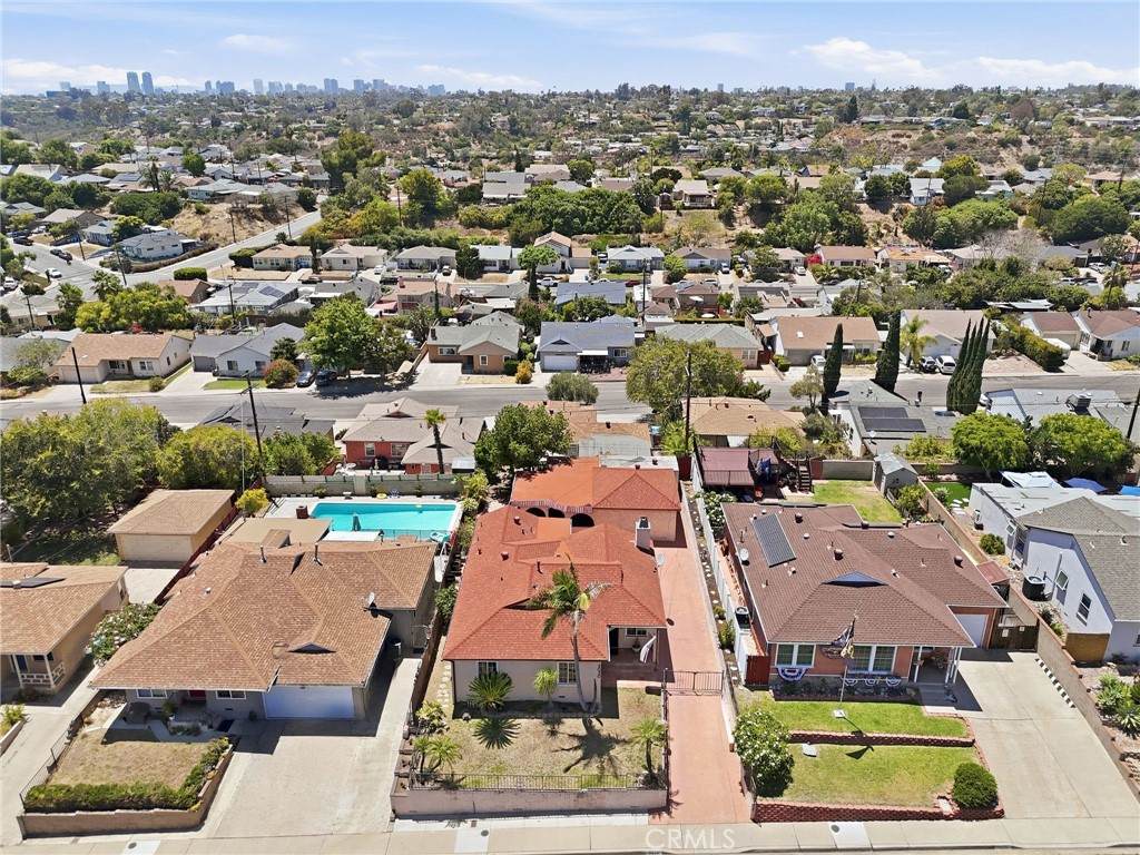 https://bt-photos.global.ssl.fastly.net/socal/orig_boomver_2_439378746-2.jpg