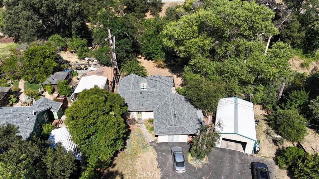 16550 Walnut - Photo 1