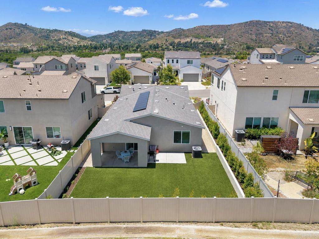 https://bt-photos.global.ssl.fastly.net/socal/orig_boomver_2_439807370-2.jpg