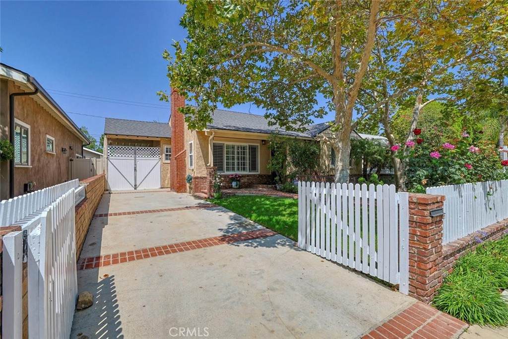 https://bt-photos.global.ssl.fastly.net/socal/orig_boomver_2_439888273-2.jpg