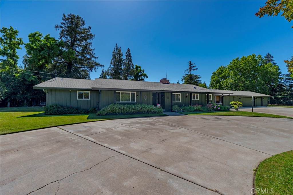 6090 Country Club Pl - Photo 1