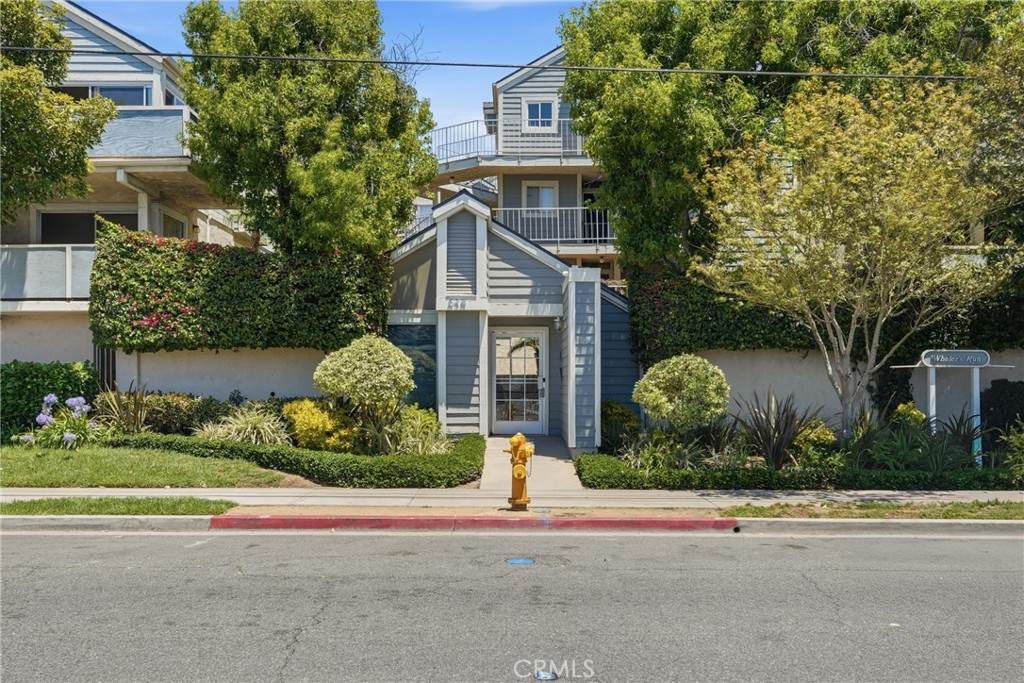 628 Daisy Avenue - Photo 1