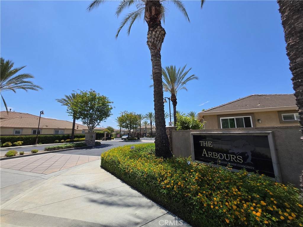 503 Garden Avenue - Photo 1