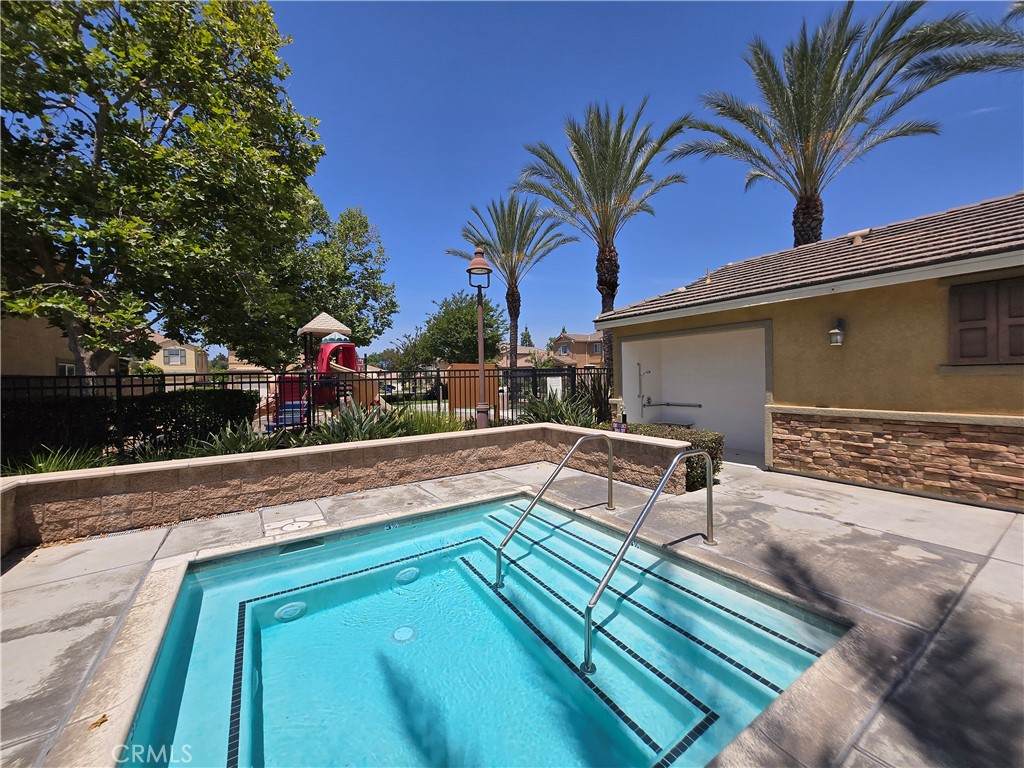 https://bt-photos.global.ssl.fastly.net/socal/orig_boomver_2_439973854-2.jpg