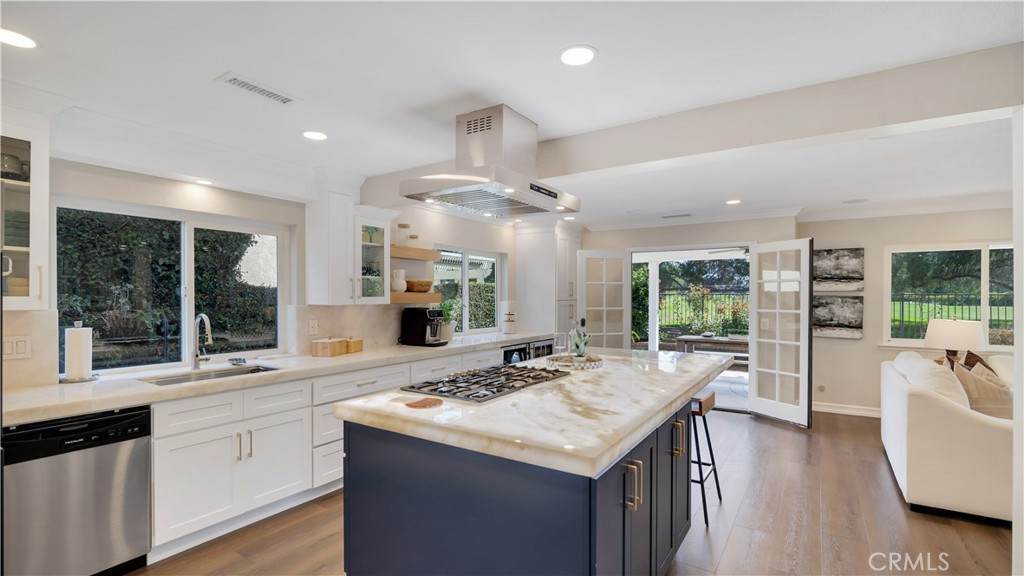 826 Farmer - Photo 1