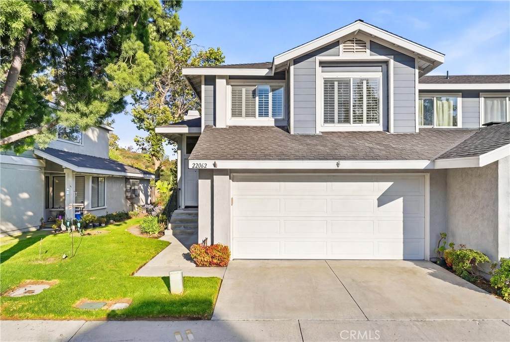 22062 Summit Hill Drive - Photo 1