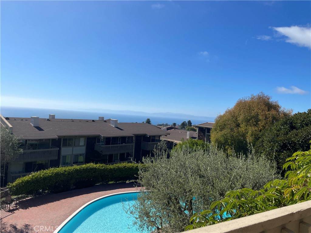 6542 Ocean Crest - Photo 1
