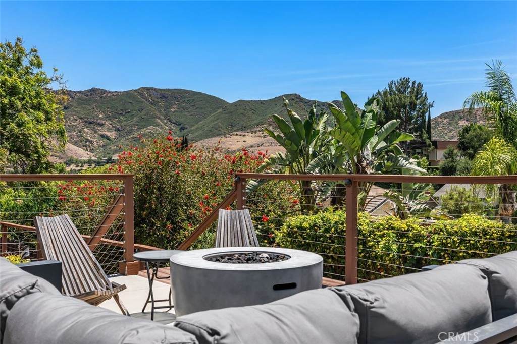 5551 Rainbow Crest - Photo 1