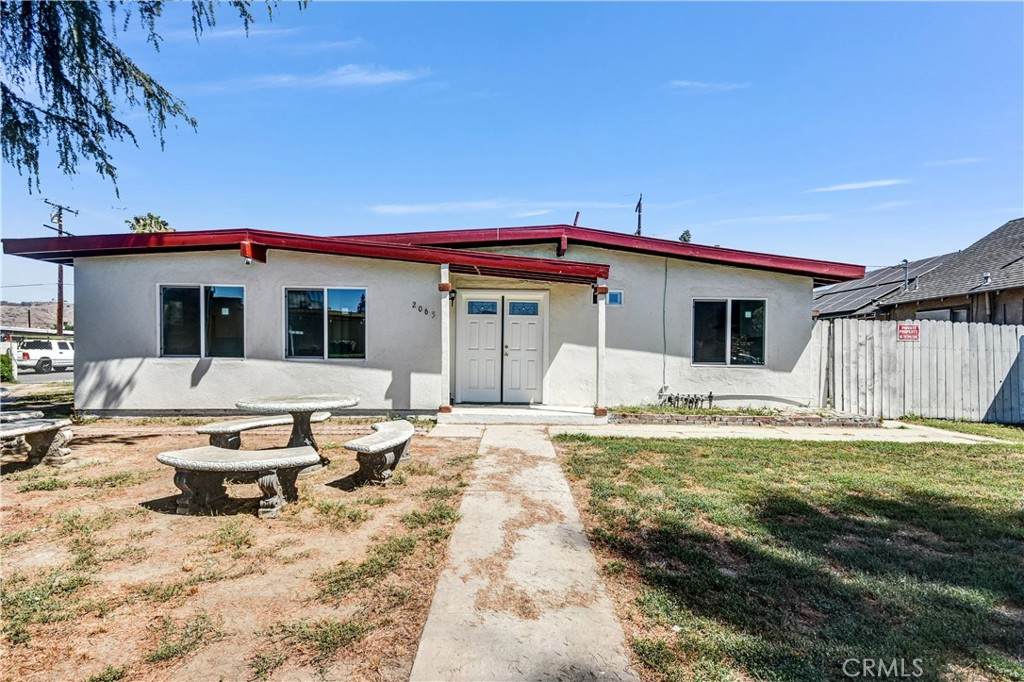 2065 Orange Grove Avenue - Photo 1