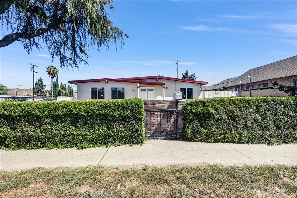 https://bt-photos.global.ssl.fastly.net/socal/orig_boomver_2_440600057-2.jpg
