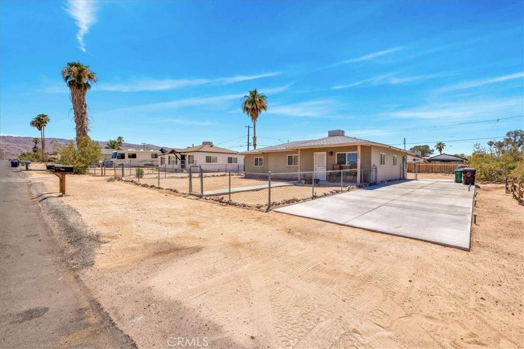 https://bt-photos.global.ssl.fastly.net/socal/orig_boomver_2_441732070-2.jpg
