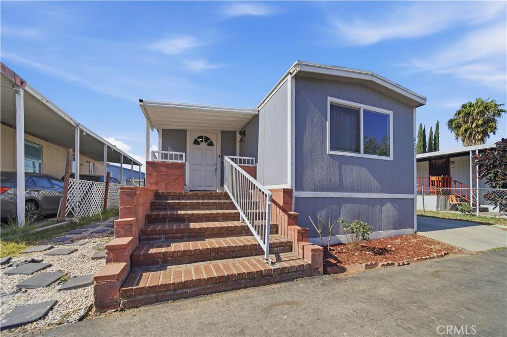 10701 Cedar Ave - Photo 1