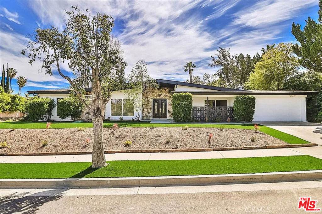 23540 Kivik St - Photo 1