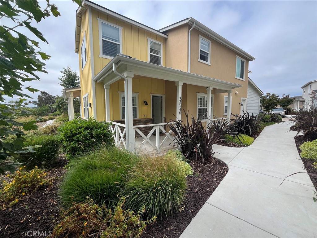 3826 Sebright - Photo 1