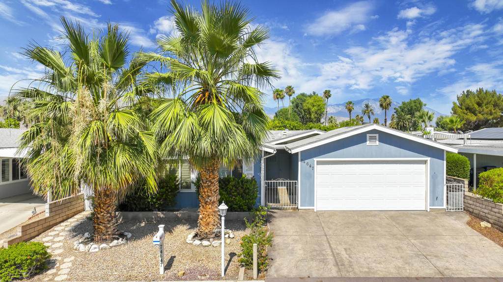 74647 Azurite Circle - Photo 1