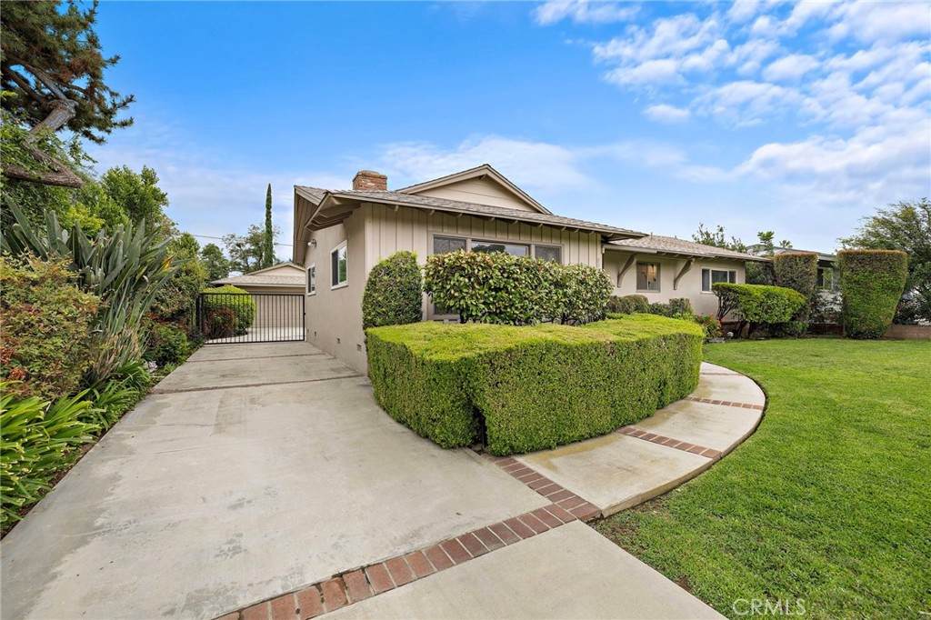 https://bt-photos.global.ssl.fastly.net/socal/orig_boomver_1_443037751-2.jpg