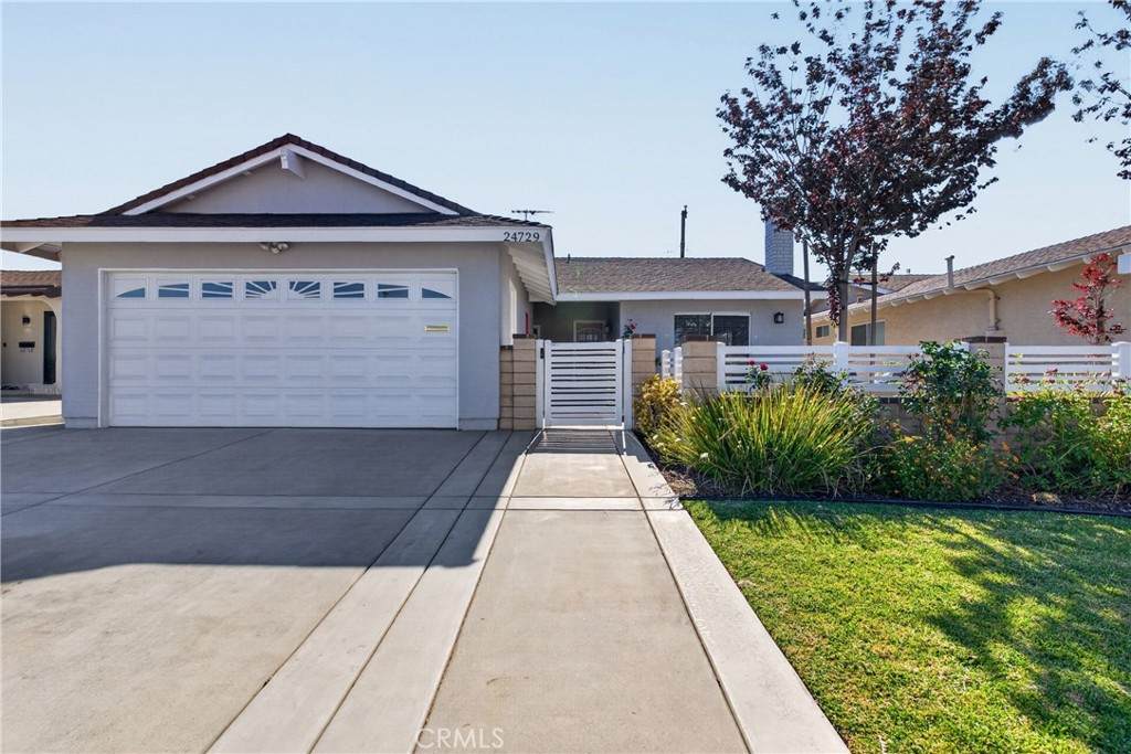 24729 Neptune Avenue - Photo 1