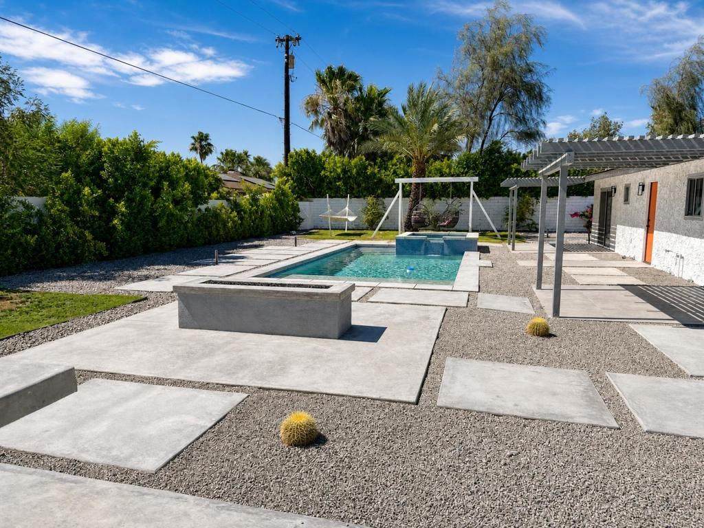 https://bt-photos.global.ssl.fastly.net/socal/orig_boomver_2_443888270-2.jpg