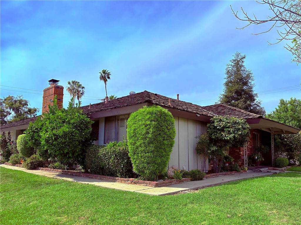 https://bt-photos.global.ssl.fastly.net/socal/orig_boomver_2_444577941-2.jpg