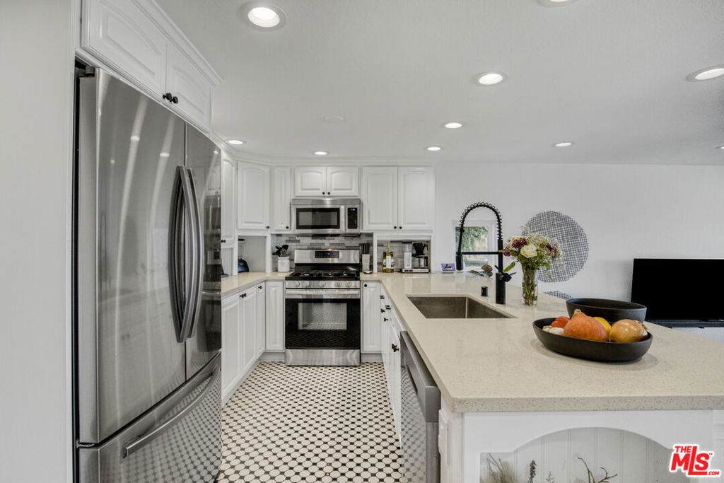 4110 Vanetta Place - Photo 1