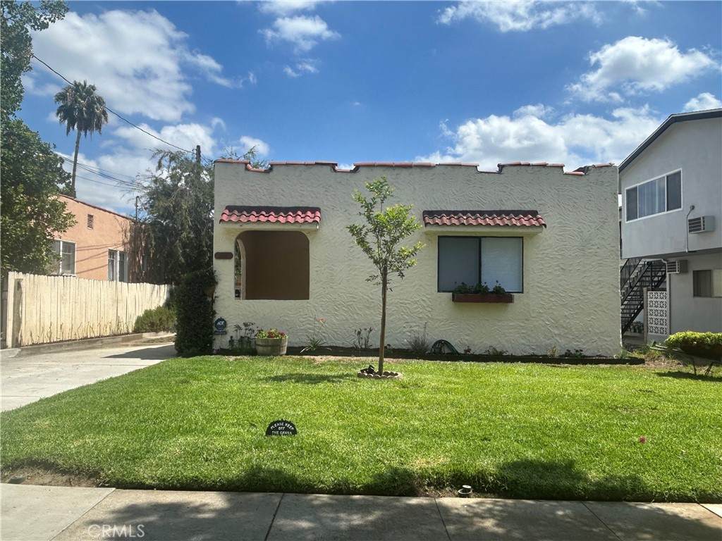 214 Stocker Street - Photo 1
