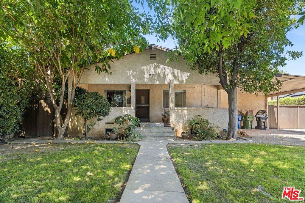 5723 Stansbury Avenue - Photo 1